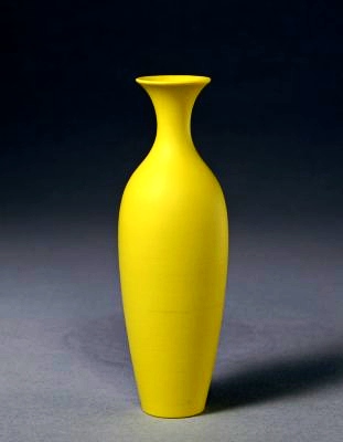 淡黄釉瓶
