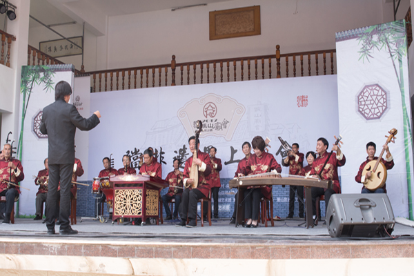 当非遗遇上庙会 国遗楼塔细十番在甄山庙会展演