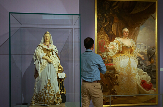 奥地利举行盛大活动纪念特蕾莎女王诞辰300周年