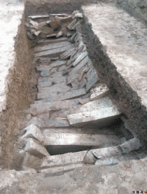 周南高速建设项目发现百余座古墓葬