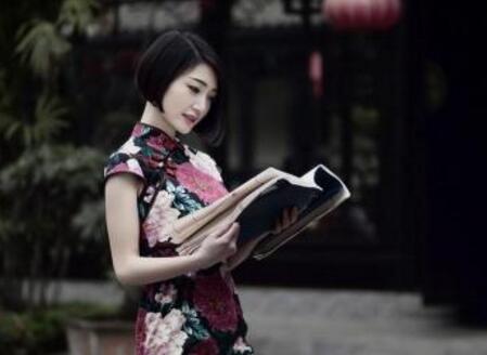 中国传统服饰－－旗袍