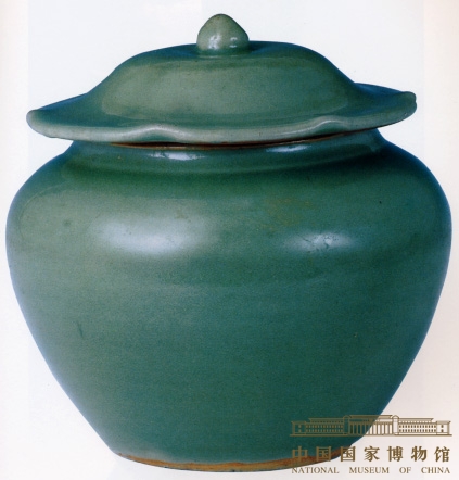 龙泉窑青釉盖罐