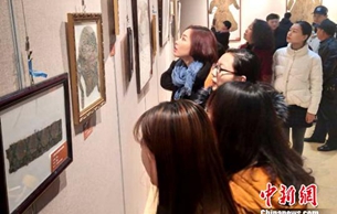 “丝路遗珍：经纬交织的艺术之花——丝织品”展览在西安开幕
